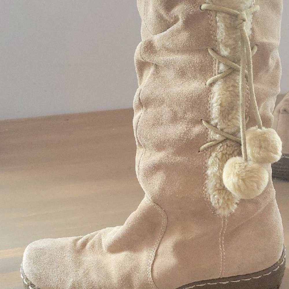 Bass-Raven Womens 9 ¹/² Tan High Leather Suede Boots